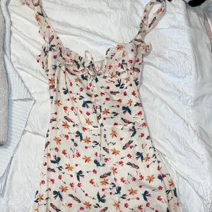 HONEY PUNCH flower detailed romper with cutout in the back